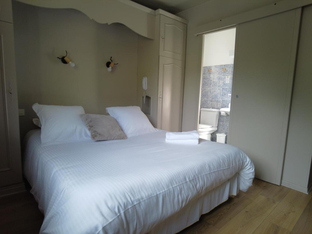 Hotel La Rencluse Saint-Mamet Buitenkant foto