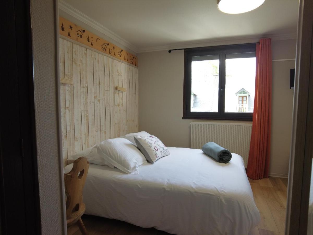 Hotel La Rencluse Saint-Mamet Buitenkant foto
