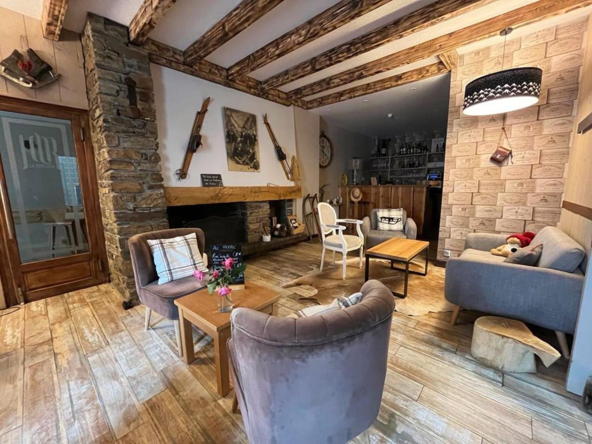 Hotel La Rencluse Saint-Mamet Buitenkant foto