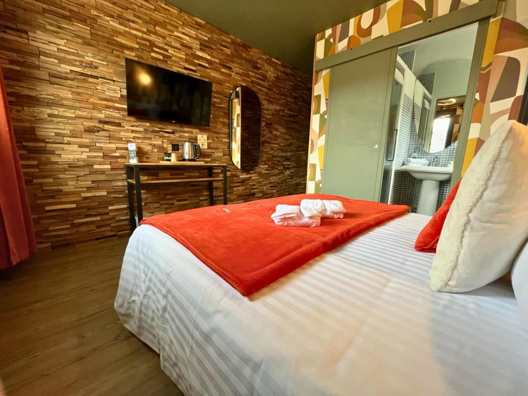 Hotel La Rencluse Saint-Mamet Buitenkant foto