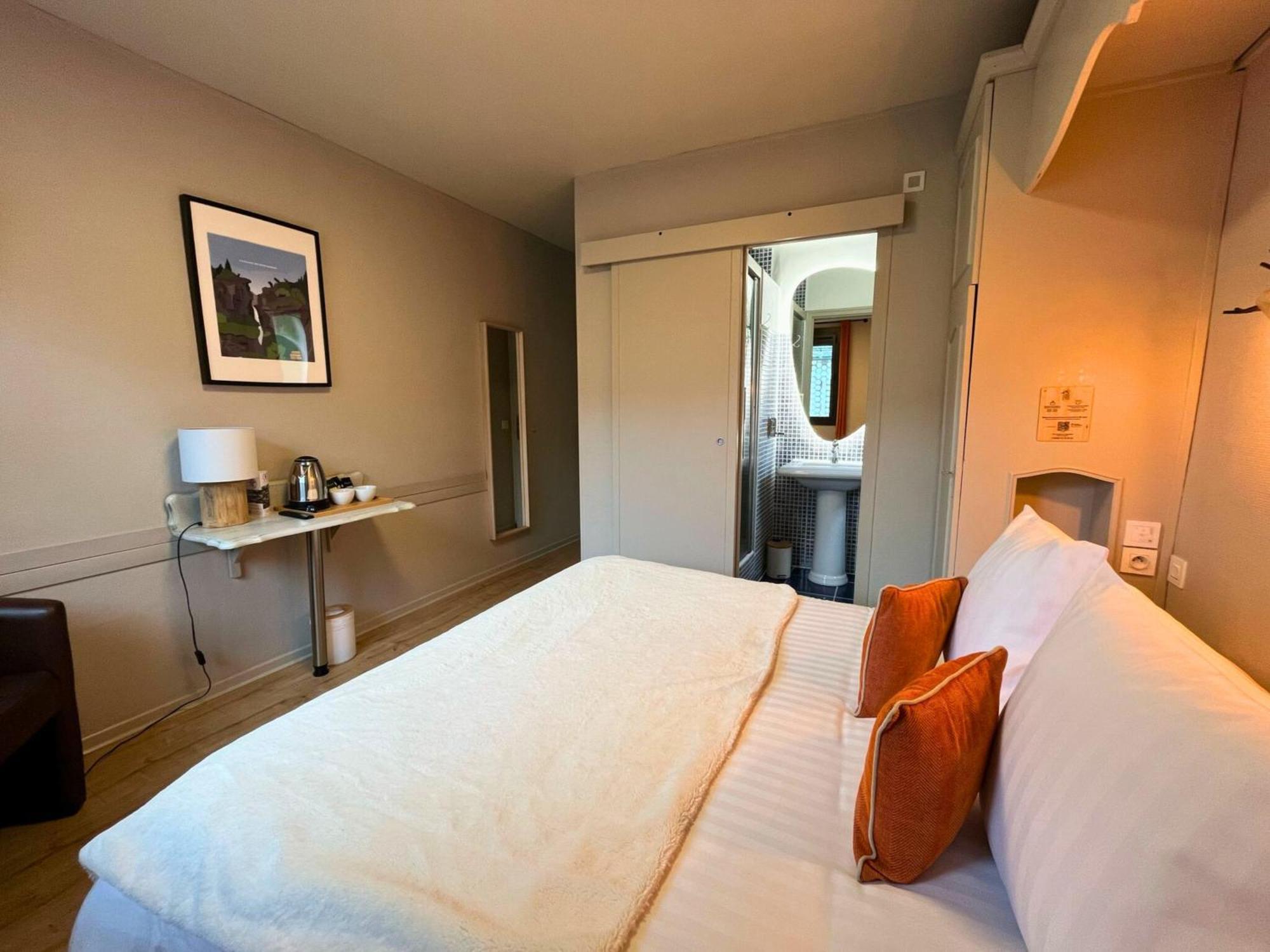 Hotel La Rencluse Saint-Mamet Buitenkant foto