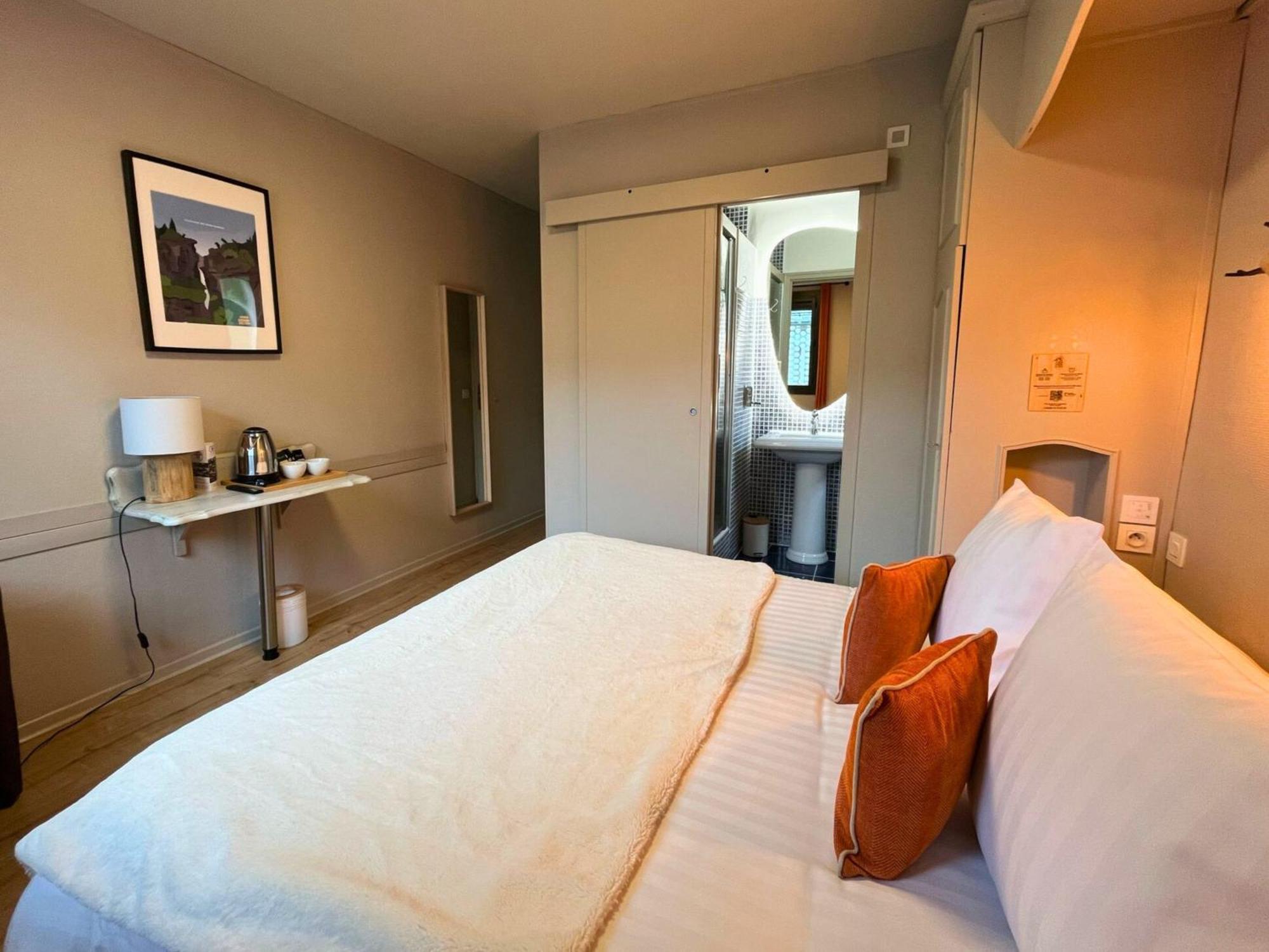 Hotel La Rencluse Saint-Mamet Buitenkant foto